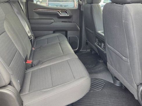 Used 2022 Chevrolet Silverado 1500 LT Trail Boss w/ Convenience Package II image 14