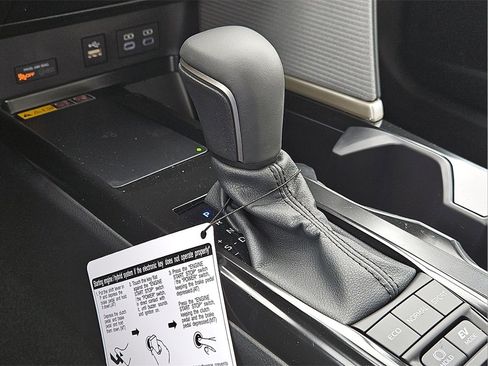 New 2026 Toyota Camry SE image 25