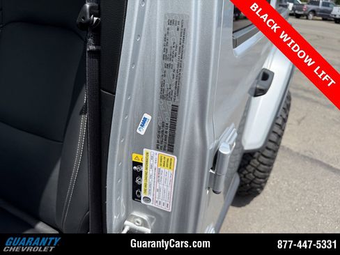 Used 2022 Jeep Gladiator Sport image 61
