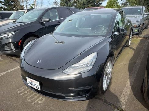 Used 2018 Tesla Model 3 Long Range AWD/4WD image 4