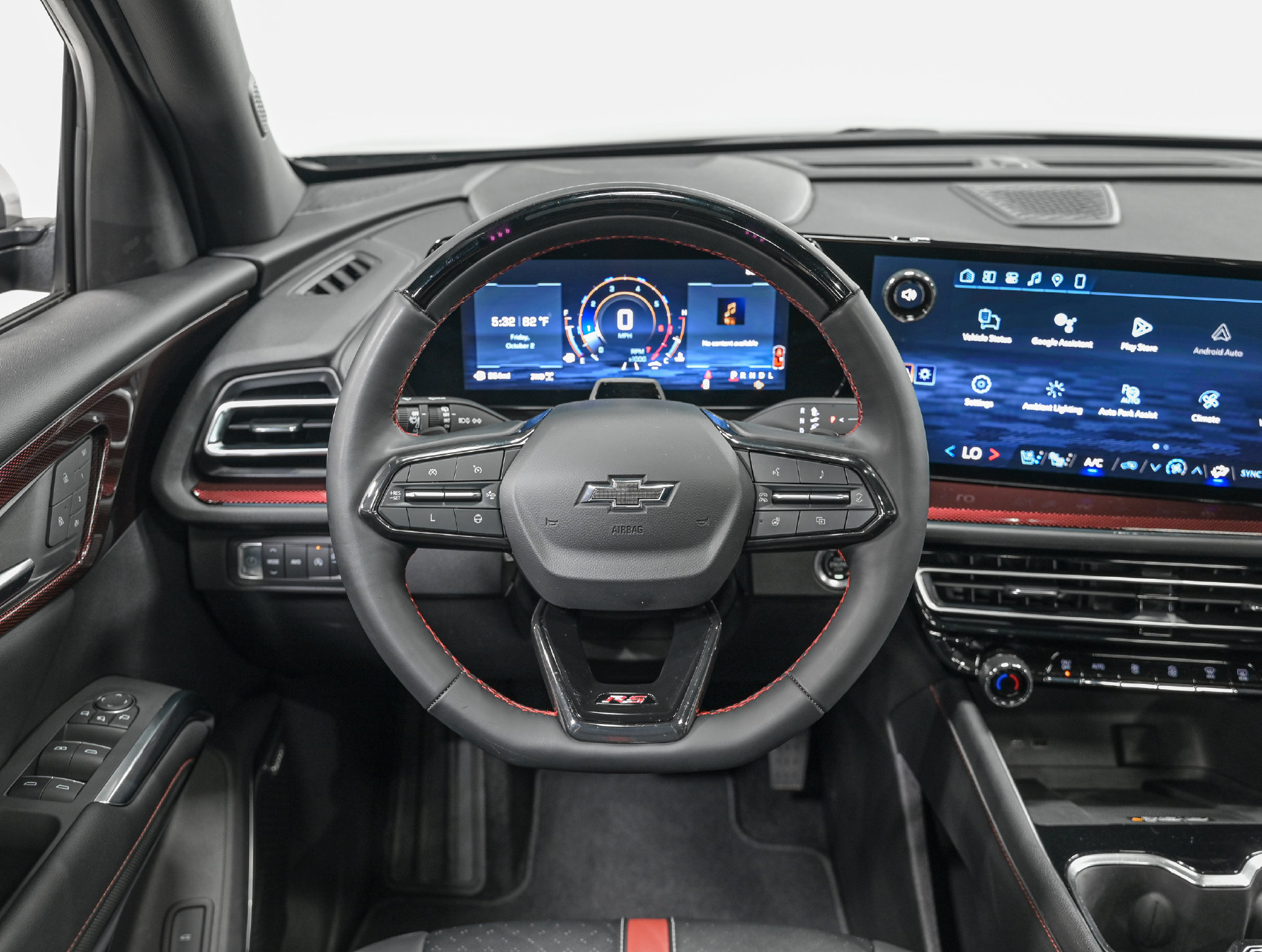 Used 2024 Chevrolet Traverse RS w/ LPO, Floor Liner Package AWD/4WD image 17
