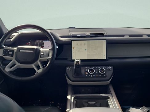 Used 2023 Land Rover Defender 130 First Edition image 21