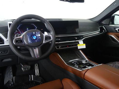New 2026 BMW X6 xDrive40i w/ Executive Package image 18
