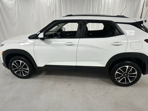Used 2024 Chevrolet TrailBlazer LT w/ Convenience Package image 6