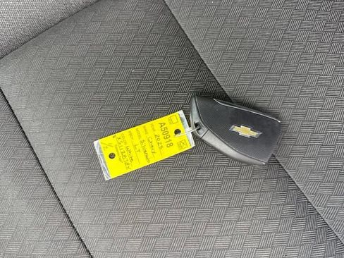 Used 2025 Chevrolet Silverado 1500 LT image 33