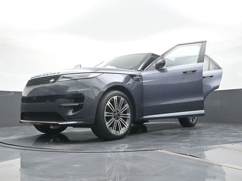 Used 2025 Land Rover Range Rover Sport Dynamic SE image 30