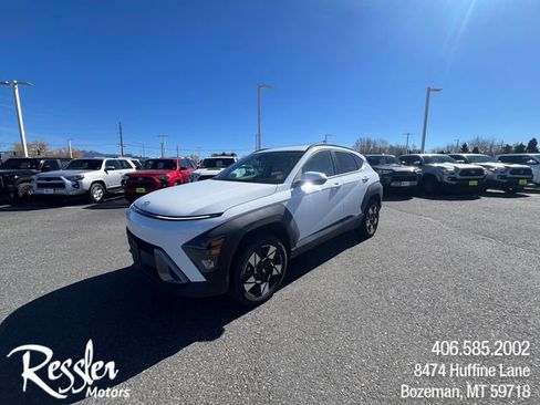 Used 2025 Hyundai Kona SEL image 1