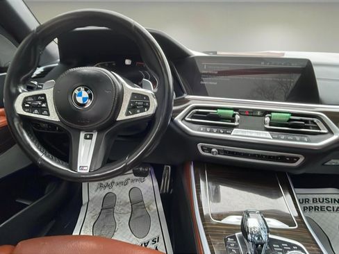 Used 2019 BMW X5 xDrive50i w/ M Sport Package image 9