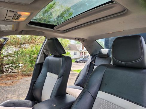 Used 2012 Toyota Camry SE w/ Convenience Pkg image 22