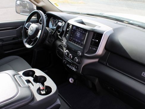 Used 2019 RAM 2500 Big Horn image 18