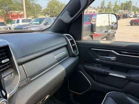 Used 2020 RAM 1500 Laramie w/ Sport Appearance Package AWD/4WD image 23