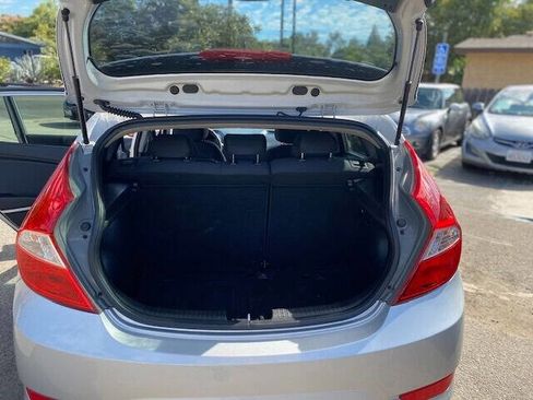 Used 2014 Hyundai Accent SE image 9