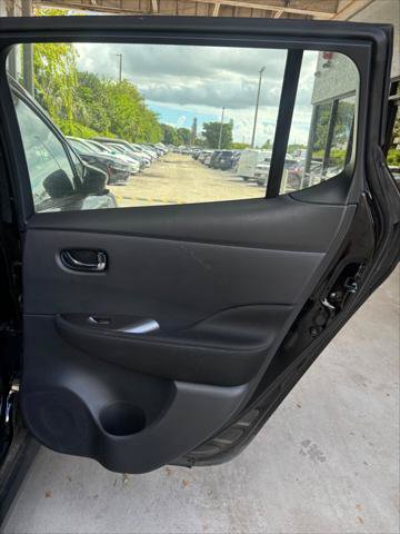 Used 2025 Nissan Leaf S FWD image 13