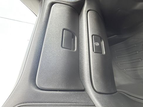 Used 2021 GMC Sierra 1500 Elevation image 21