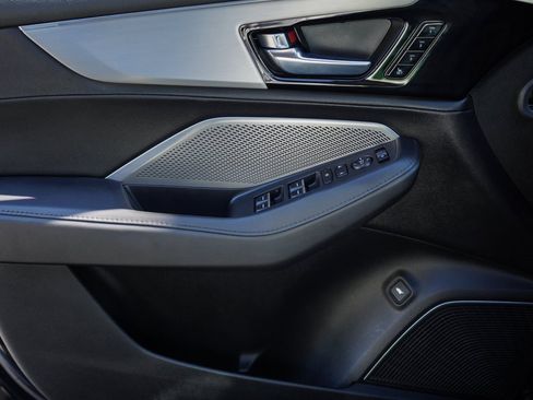 Used 2024 Acura MDX FWD image 36