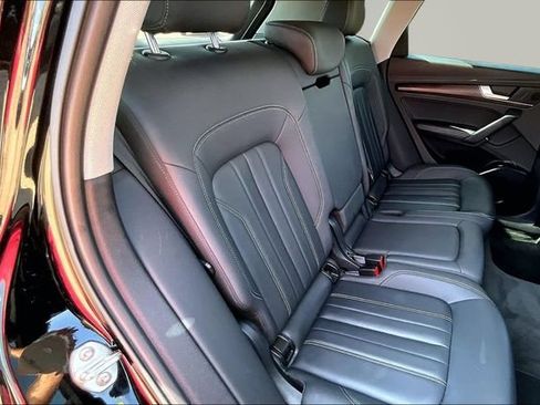 Used 2021 Audi Q5 2.0T Premium Plus w/ Premium Plus Package AWD/4WD image 28
