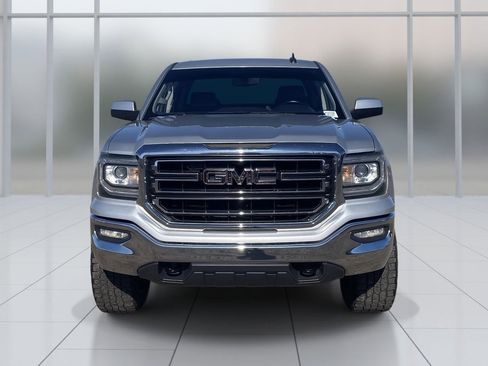 Used 2018 GMC Sierra 1500 SLE w/ SLE Value Package image 9