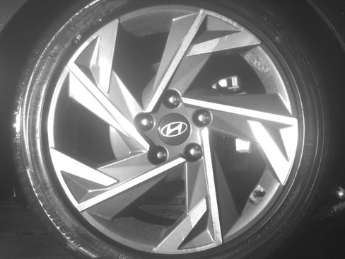 Used 2025 Hyundai Elantra SEL FWD image 13