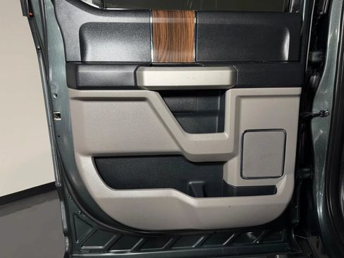 Used 2015 Ford F150 Lariat w/ Equipment Group 502A Luxury RWD image 15