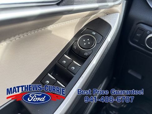 Certified 2022 Ford Explorer XLT w/ Equipment Group 202A RWD image 27