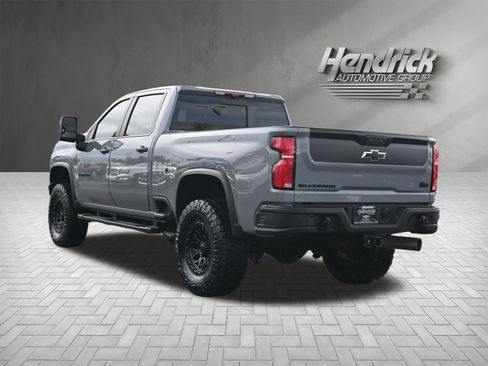 Used 2024 Chevrolet Silverado 2500 ZR2 w/ ZR2 Bison Edition image 10