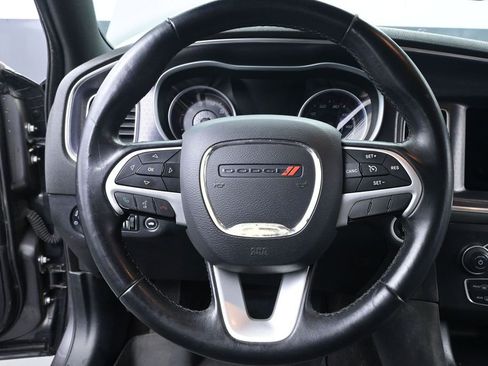Used 2017 Dodge Charger SXT AWD/4WD image 27