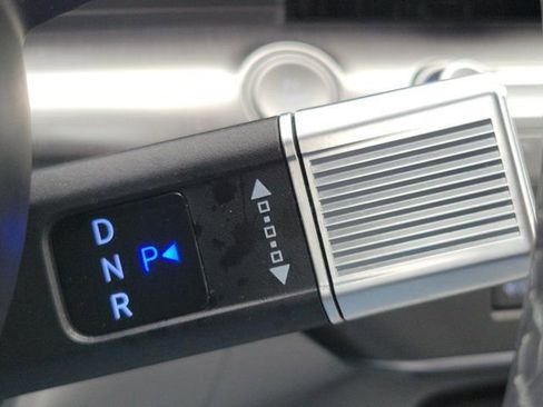Certified 2025 Hyundai Kona SEL FWD image 30