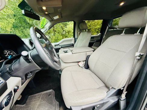 Used 2015 Ford F150 XLT w/ Equipment Group 302A Luxury image 41