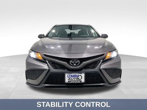 Used 2024 Toyota Camry SE FWD image 3