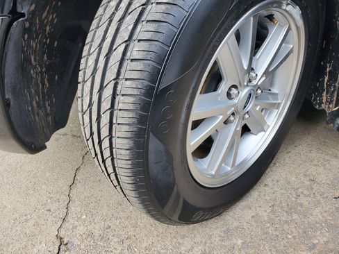 Used 2009 Ford Mustang Deluxe Convertible 2D image 44