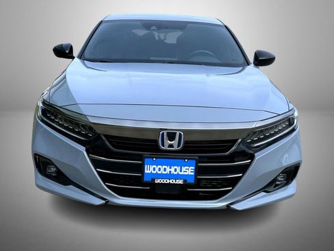 Used 2022 Honda Accord Sport image 2