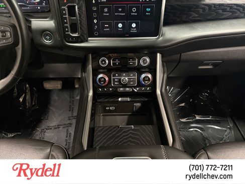 Used 2024 GMC Yukon Denali AWD/4WD image 15
