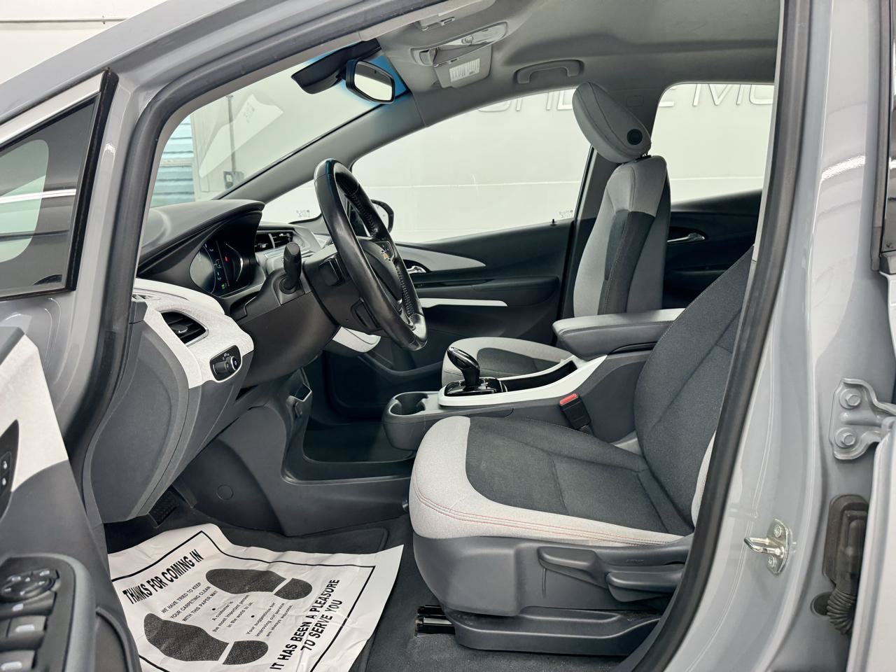 Used 2021 Chevrolet Bolt LT FWD image 10