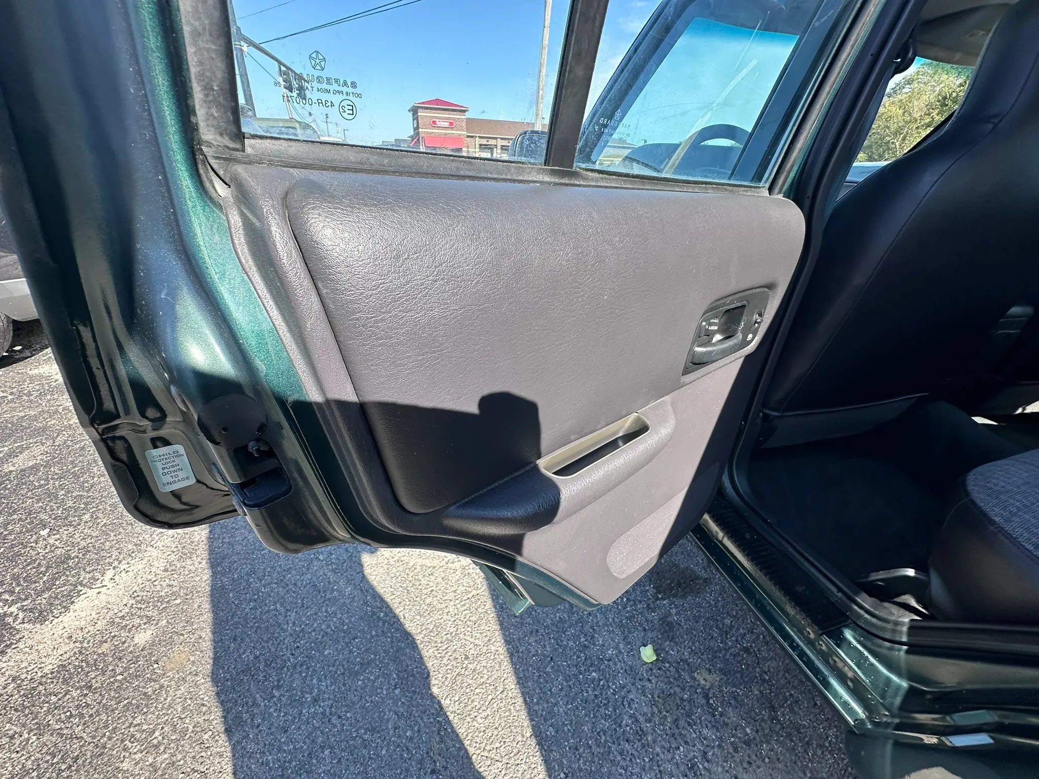 Used 2001 Jeep Cherokee Sport AWD/4WD image 22