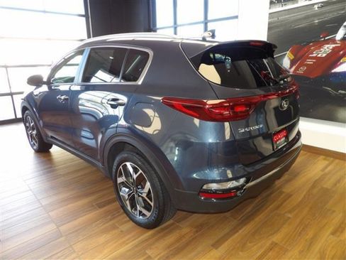 Used 2020 Kia Sportage EX image 8