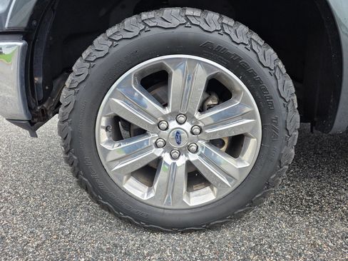 Used 2018 Ford F150 Lariat AWD/4WD image 9