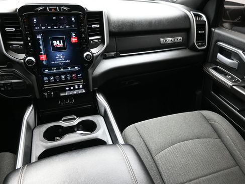 Used 2020 RAM 2500 Big Horn w/ Level 2 Equipment Group image 38