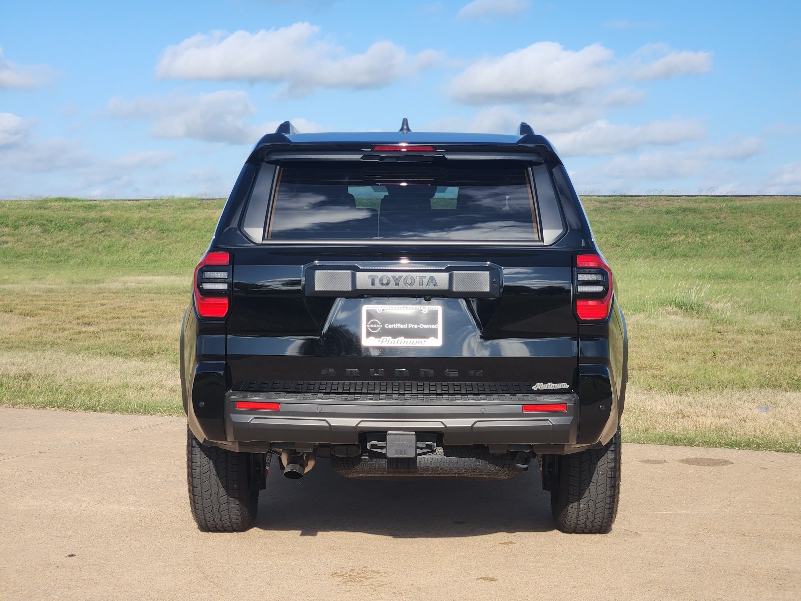 Used 2026 Toyota 4Runner TRD Off-Road Premium AWD/4WD image 8