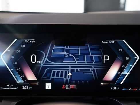 Used 2025 BMW X3 xDrive30i w/ Convenience Package image 16