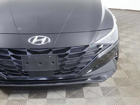 Used 2022 Hyundai Elantra SEL w/ Convenience Package FWD image 14