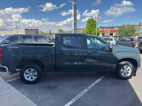Used 2025 Chevrolet Silverado 1500 LT AWD/4WD image 6