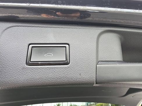 Used 2019 Volkswagen Atlas SEL Premium AWD/4WD image 15