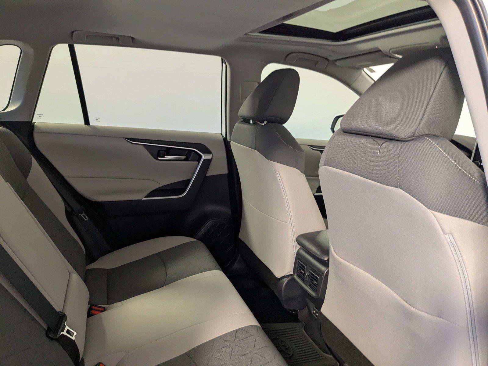 Certified 2025 Toyota RAV4 XLE w/ Convenience Package FWD image 31