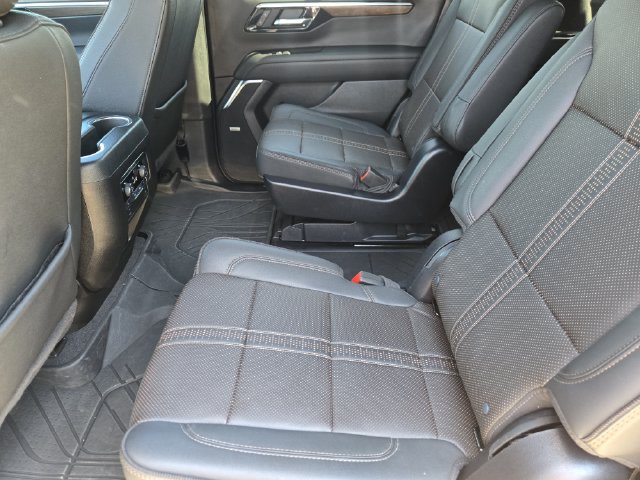 Certified 2025 Chevrolet Tahoe High Country AWD/4WD image 21