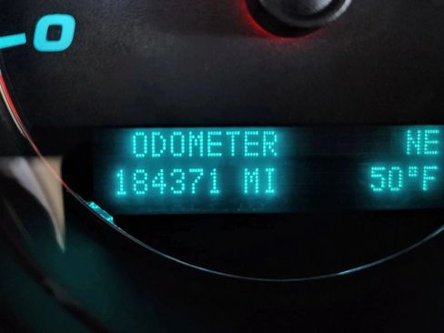 Used 2010 Chevrolet Silverado 2500 LTZ AWD/4WD image 20
