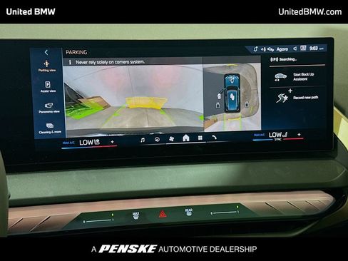 Used 2025 BMW X3 xDrive30i AWD/4WD image 9