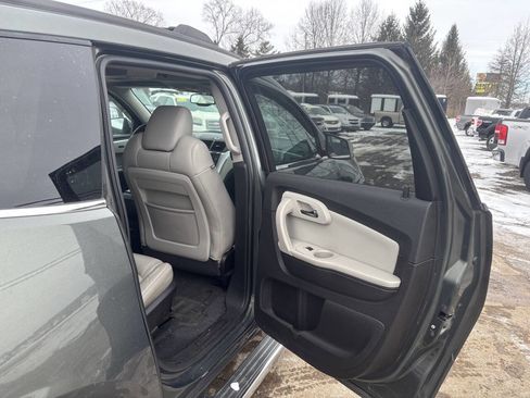 Used 2011 Chevrolet Traverse LTZ w/ LPO, 'HIT The Road' Package image 18