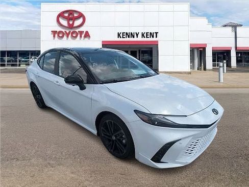 Used 2025 Toyota Camry XSE w/ Premium Plus Package FWD image 2