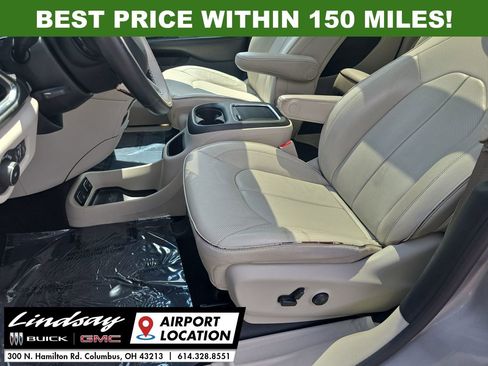 Used 2020 Chrysler Pacifica Limited image 20