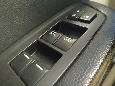 Used 2017 Honda Pilot LX image 27